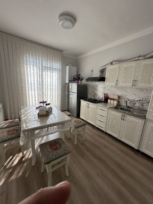 SROCHNO!!!  Ibn Sino 1 da  3 xona Novostroka sotiladi!! MAKLER EMASMAN