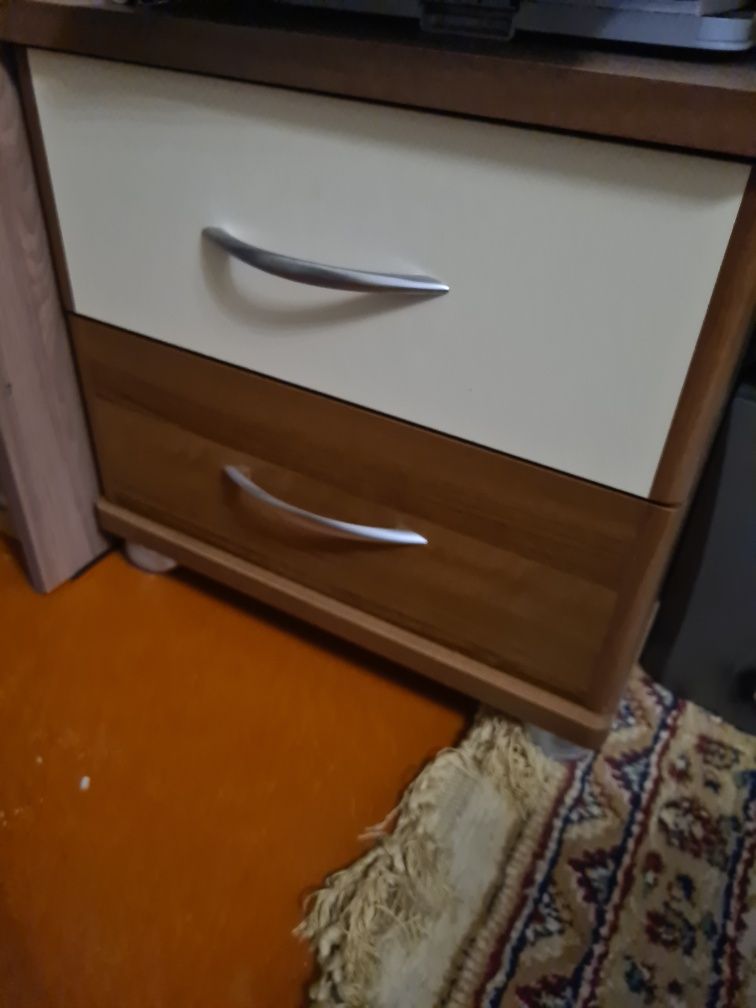 Тумбочка за 5 тыс