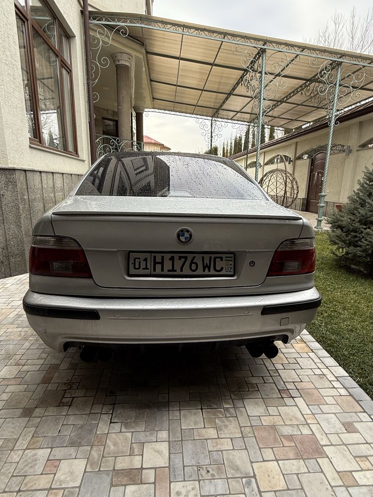 BMW e39 в отличном состояние