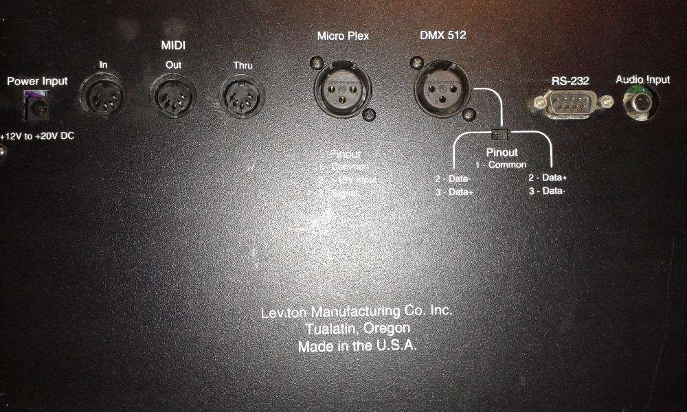 DMX. Comanda Lumini LEVITON MLC-128R Moving Light Controller