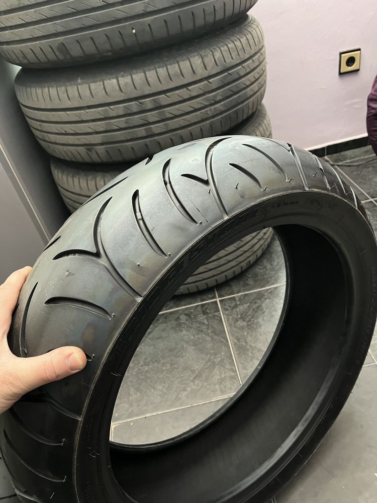 Гуми за пистов мотор Bridgestone 180/55 и 120/70
