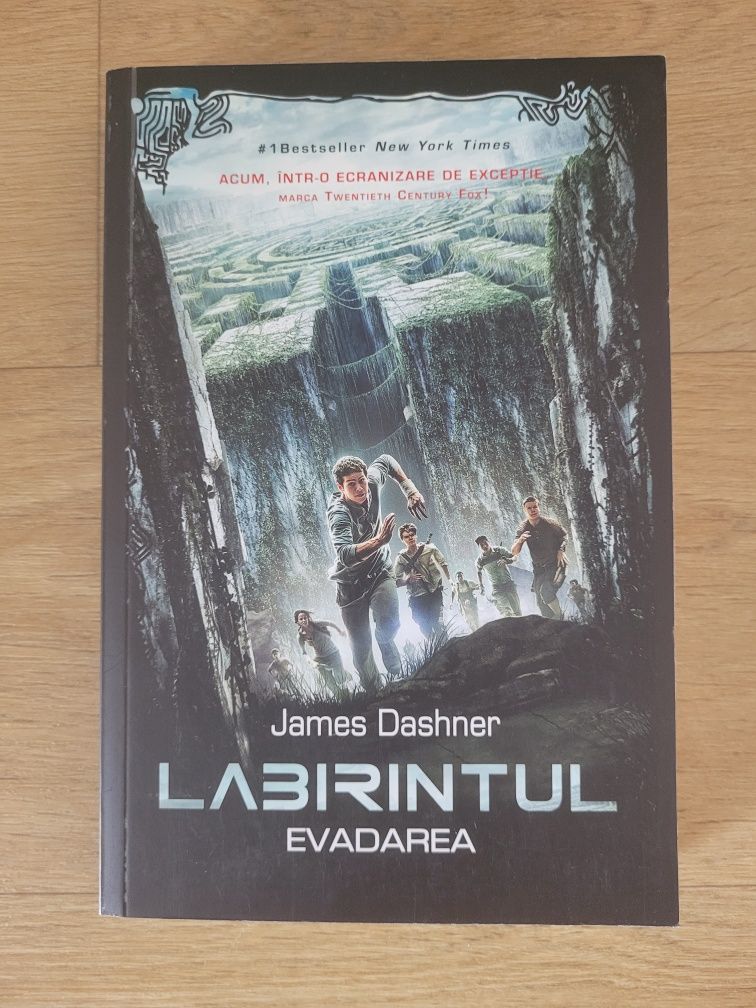 Pachet carti James Dashner Labirintul
