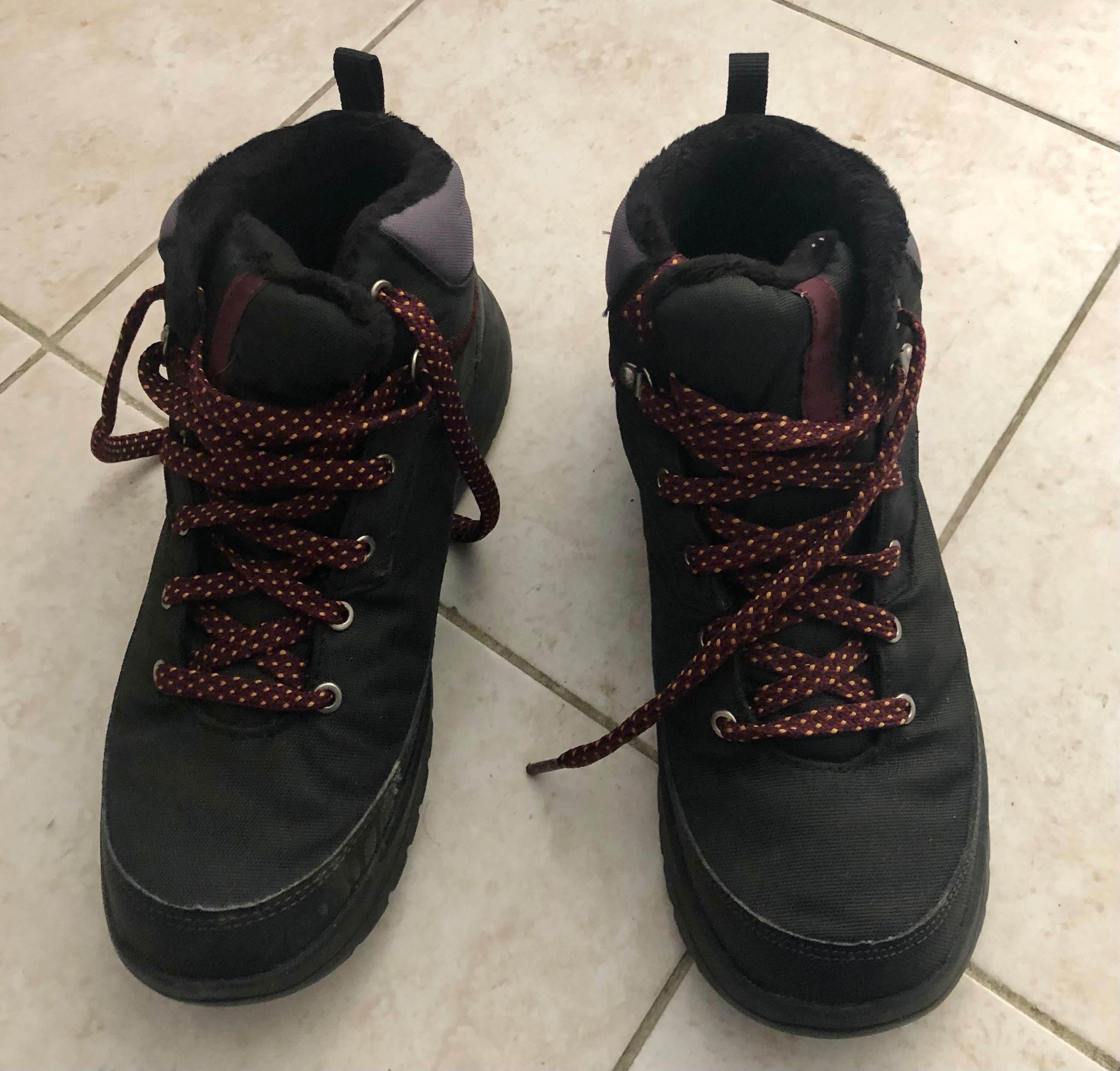 Мъжки непромокаеми туристически обувки QUECHUA SH100, 39 размер