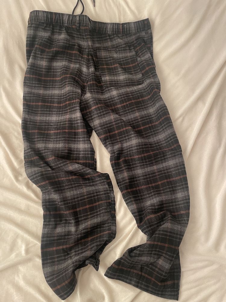 Pantaloni relaxed fit H&M