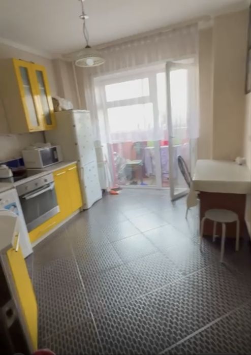 Ищем девушку на подселение