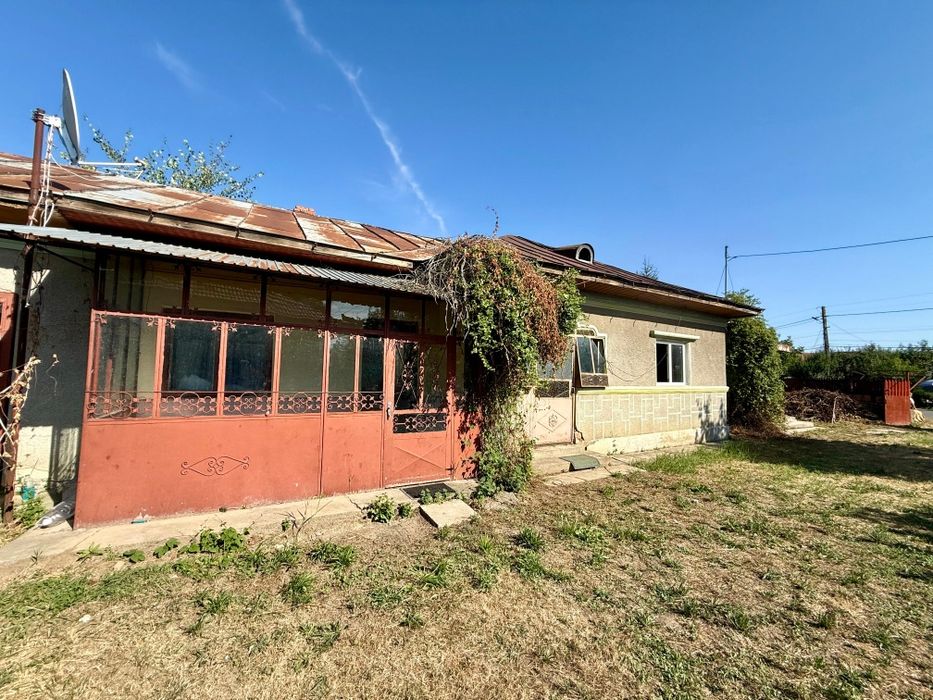 Vând casă cu teren generos, acces direct la DN, Balta Doamnei