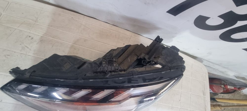 Far stanga full led Audi A4 B9