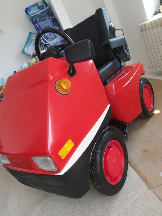 Scuter (Carut)electric pentru persoane cu dezabilitati