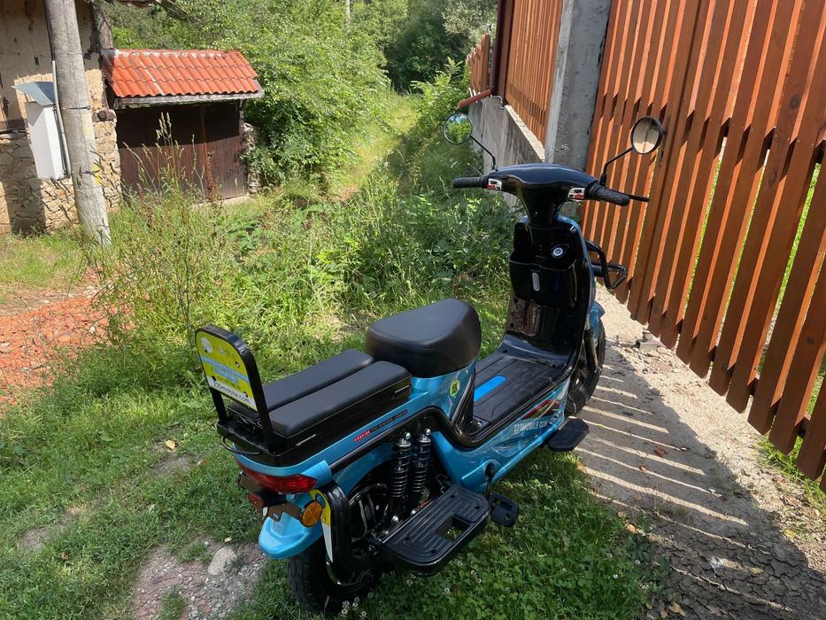 Електрически скутер