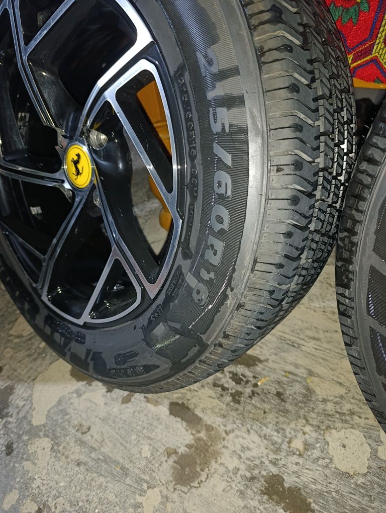 R 16 Yangi New Max 215*60 balonlari bilan sotiladi.
