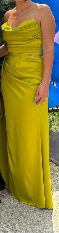Rochie eleganta lime