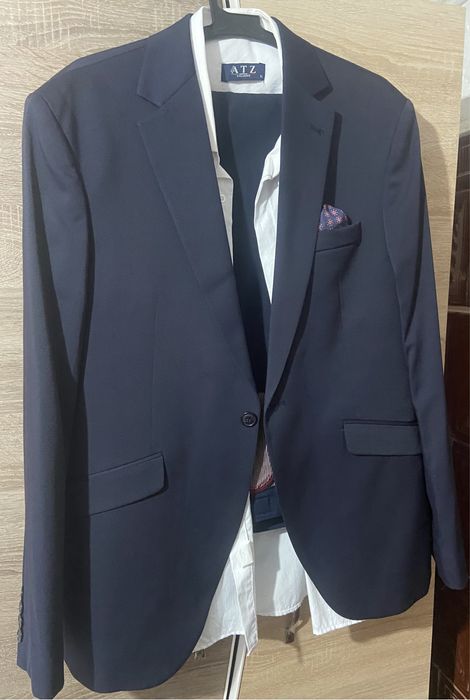Sacou complet( camasa, vesta , camasa si pantaloni)