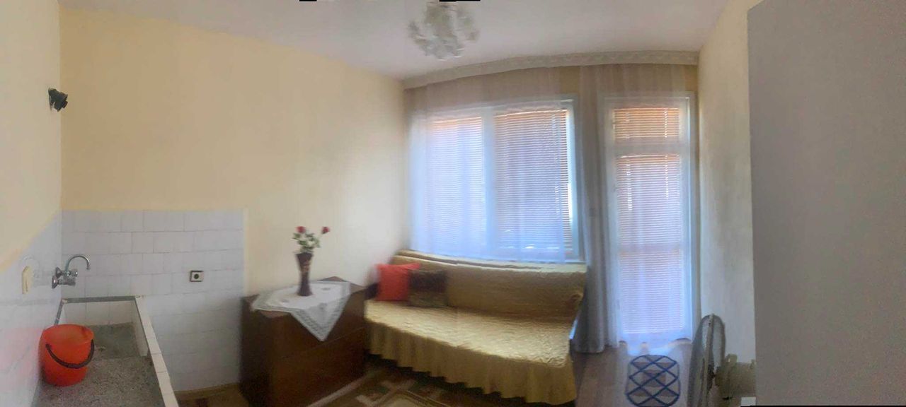 Продава се Къща в Попово - 240 кв.м за 319 €/кв.м - Снимка #2