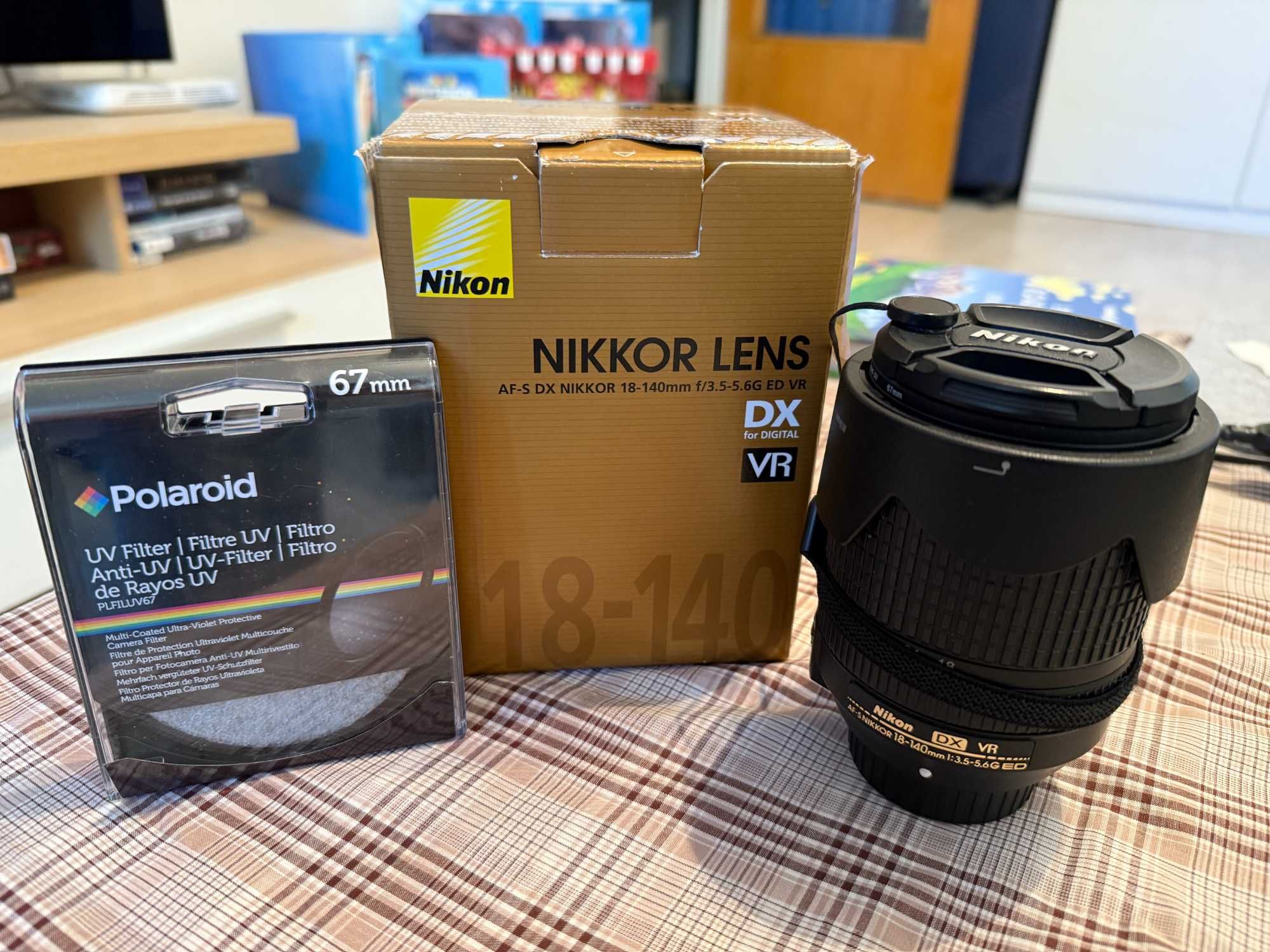 Aparat foto DSLR Nikon D7200 + Obiectiv 18-140mm + Accesorii
