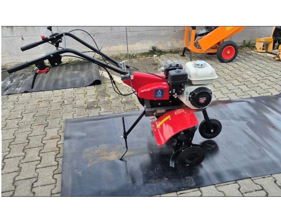 inchirieri tocator crengi motosapa motoburghiu motocultor drujba lemne