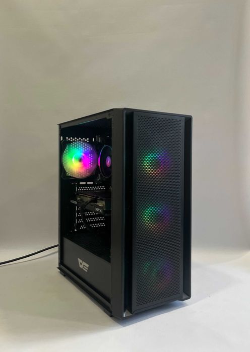 Геймърски компютър AMD Ryzen 5 5500, RX 6600 8GB, 16GB ram