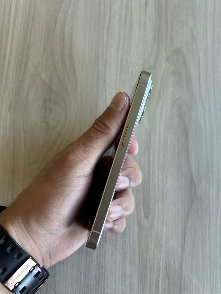 Iphone 15 pro 128 gb