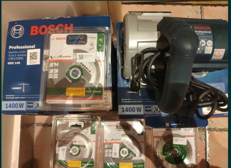 Ръчен циркуляр за сухо рязане на плочки BOSCH 1400W