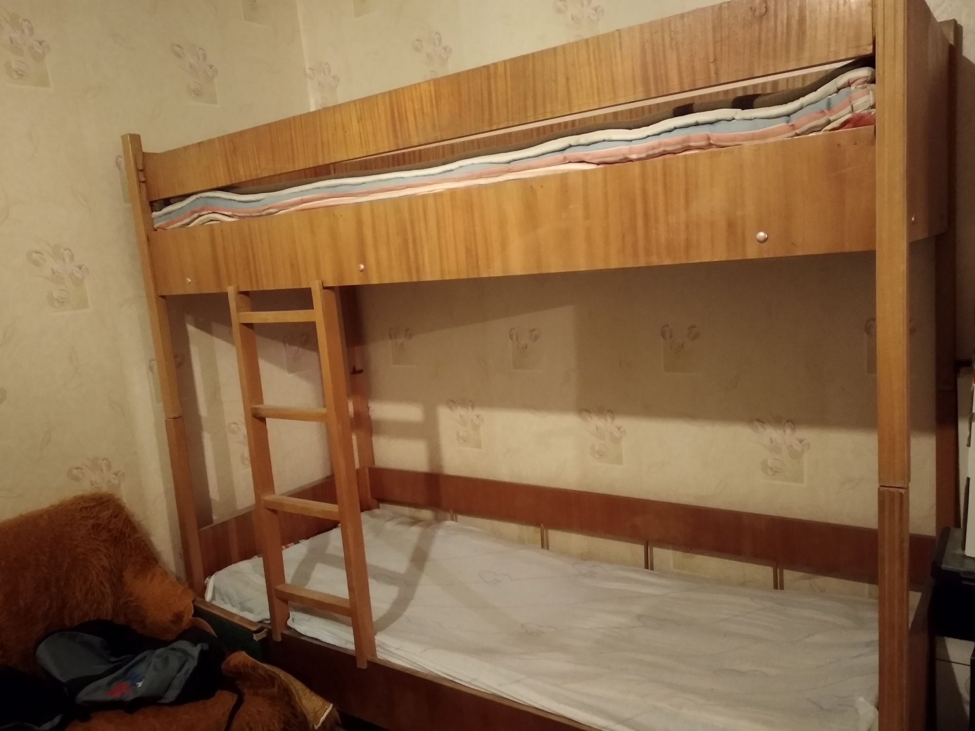 Детско Двуетажно легло .