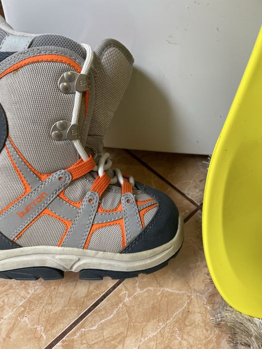 Placa snowboard 90 cm burton  cu legaturi