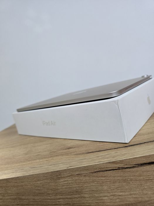 Apple IPad Air 5 2022 Baterie 100%