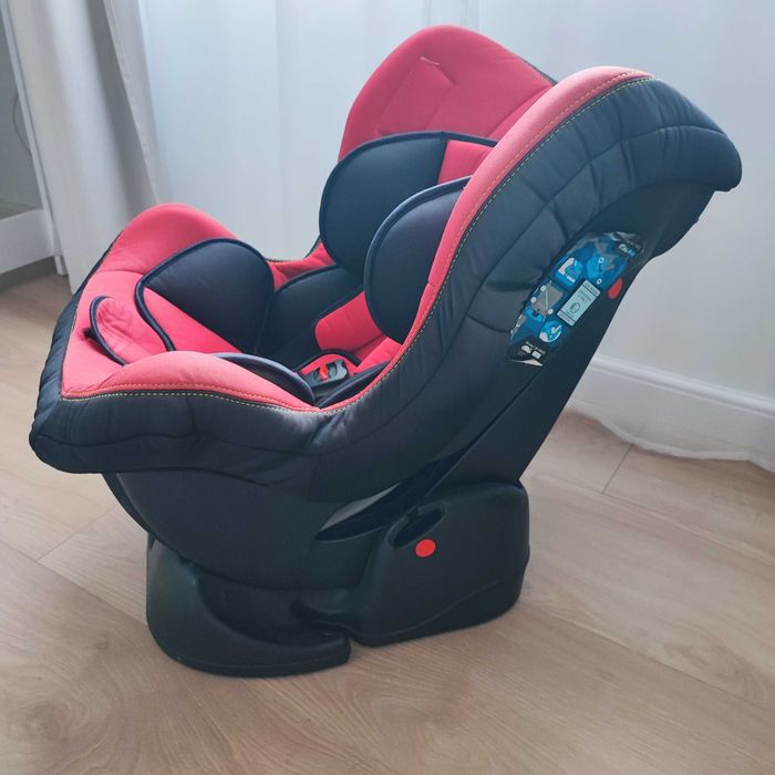 Scaun auto cu 3 poziții de sezut