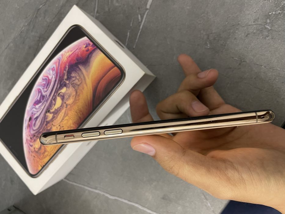 iPhone XS 64gb gold