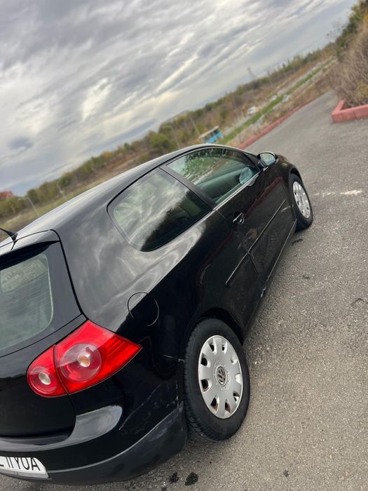 Vănd VW Golf 5 1.6 MPI GPL
