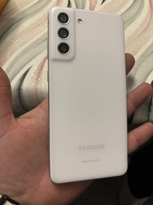 S21fe 2sim на части с проблем в дънната платка