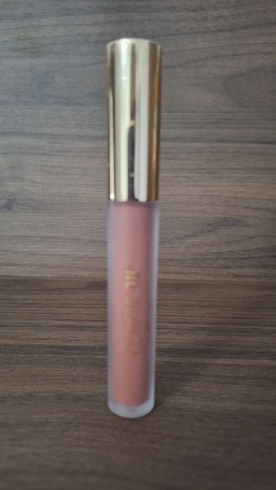Течно матово червило на NL beauty