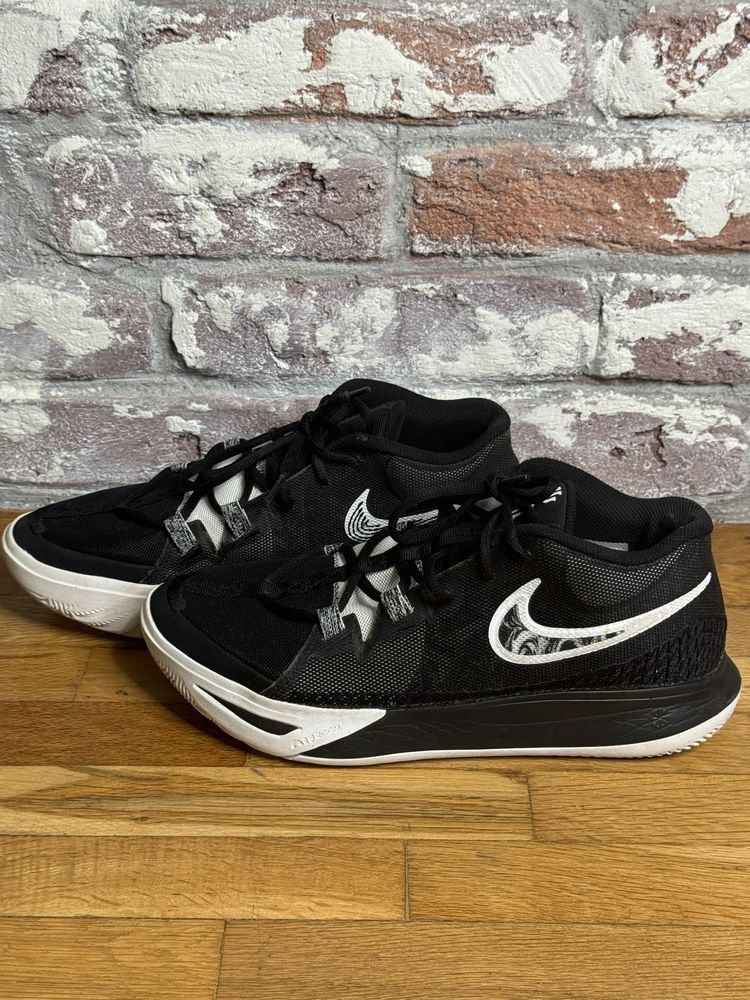 Маратонки за баскетбол Nike Kyrie Irving