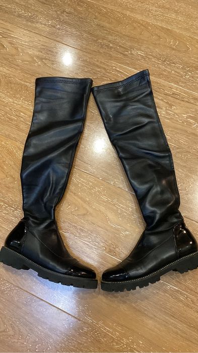 Продам зимние сапоги женские