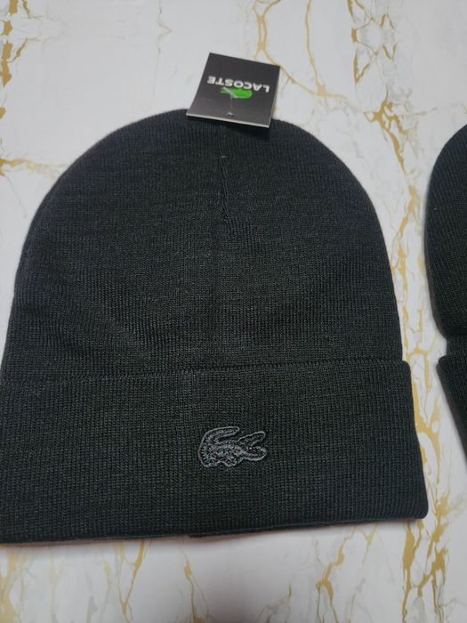 Зимни шапки намалени