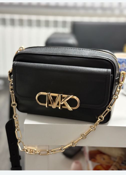 Michael kors чанта , естествена кожа