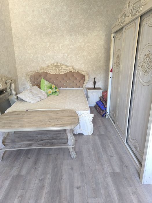 Кровать двухспальная срочно