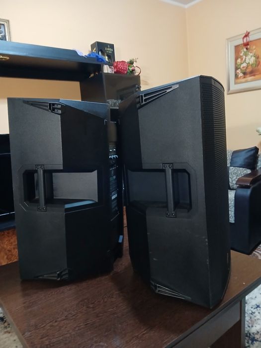 Vând  boxe  Mackie Trump 215 (RCF, FBT)