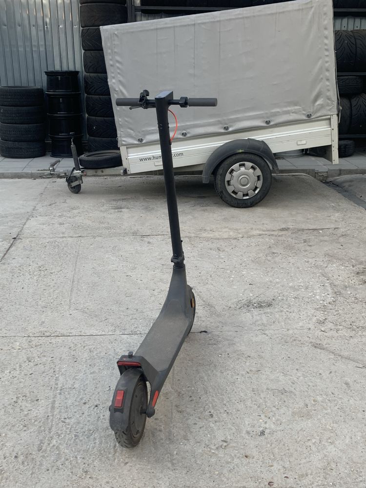 Trotineta xiaomi(folosita 2luni)