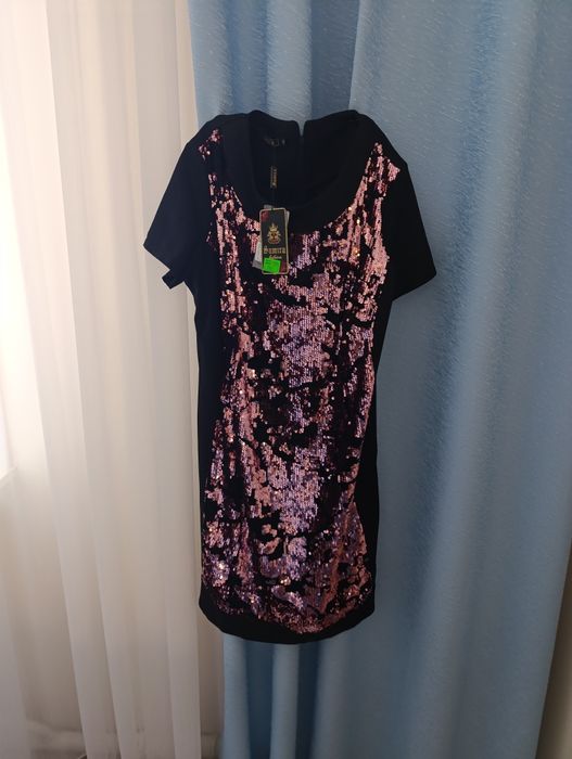 Платье нарядное новое 50 размер