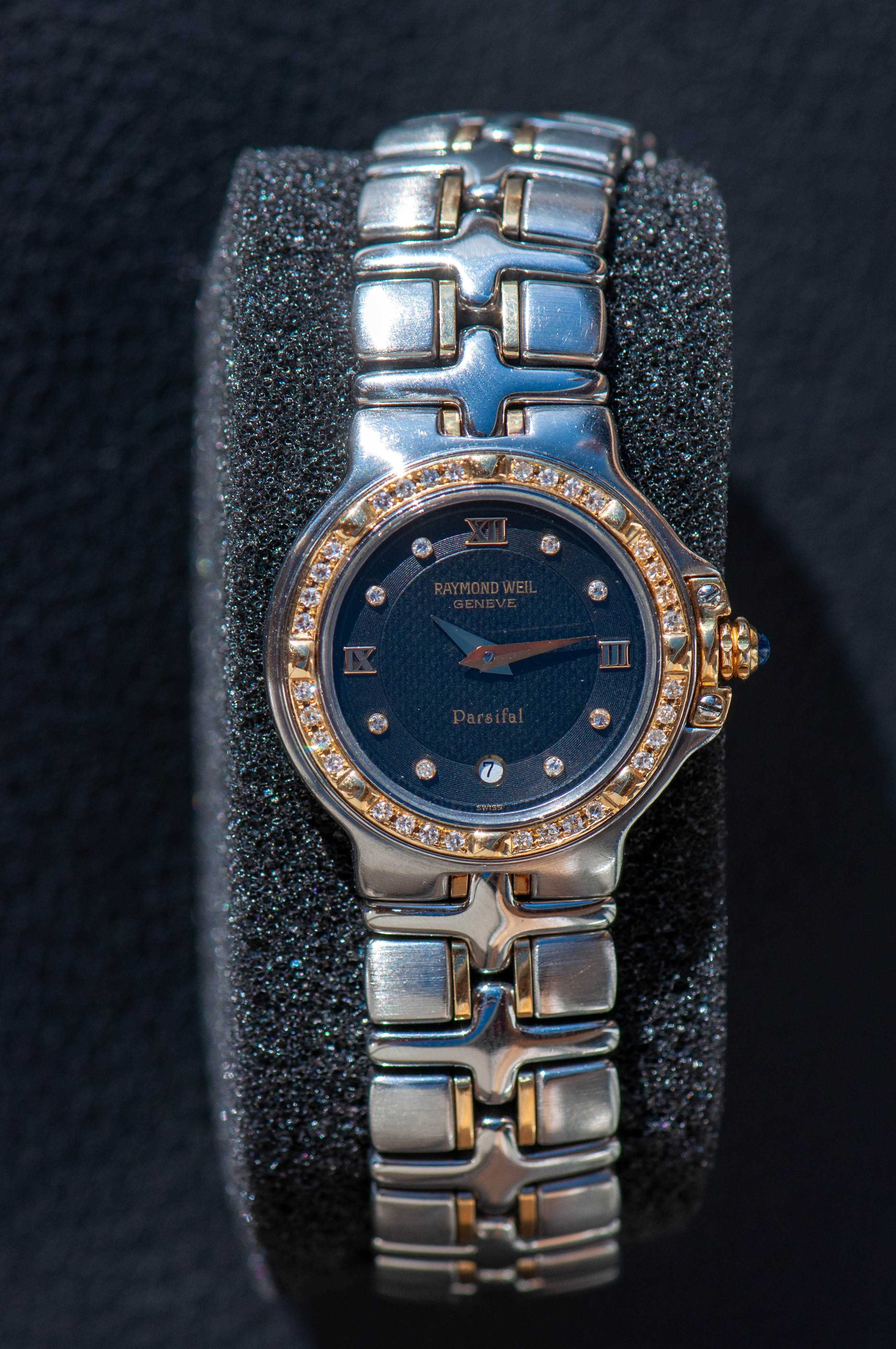 Raymond Weil Parsifal - швейцарски дамски часовник 18к злато, диаманти