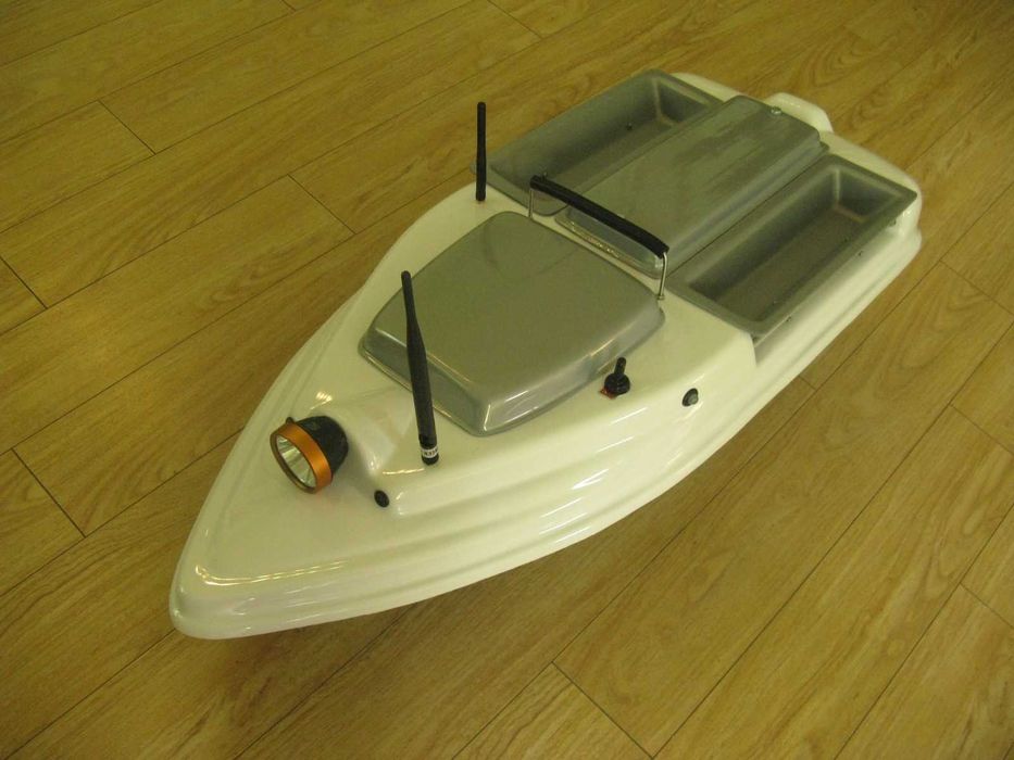 Barcuta de nadit navomodel