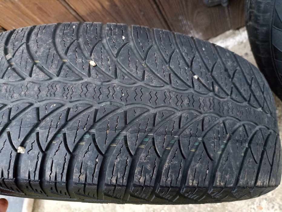 Jante originale audi 80 cu cauciucuri de iarna 195 65 r 15  4x108