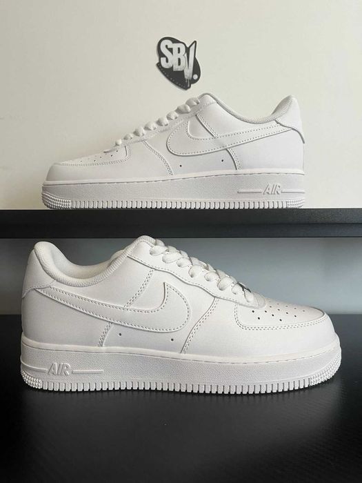 $ SALE $ Airforce 1 Low Triple White Editie Limitata