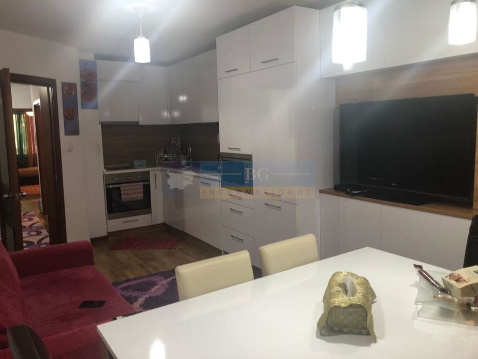 Продава се Тристаен апартамент в Бургас, Възраждане - 90 кв.м за 2222 €/кв.м - Снимка #4