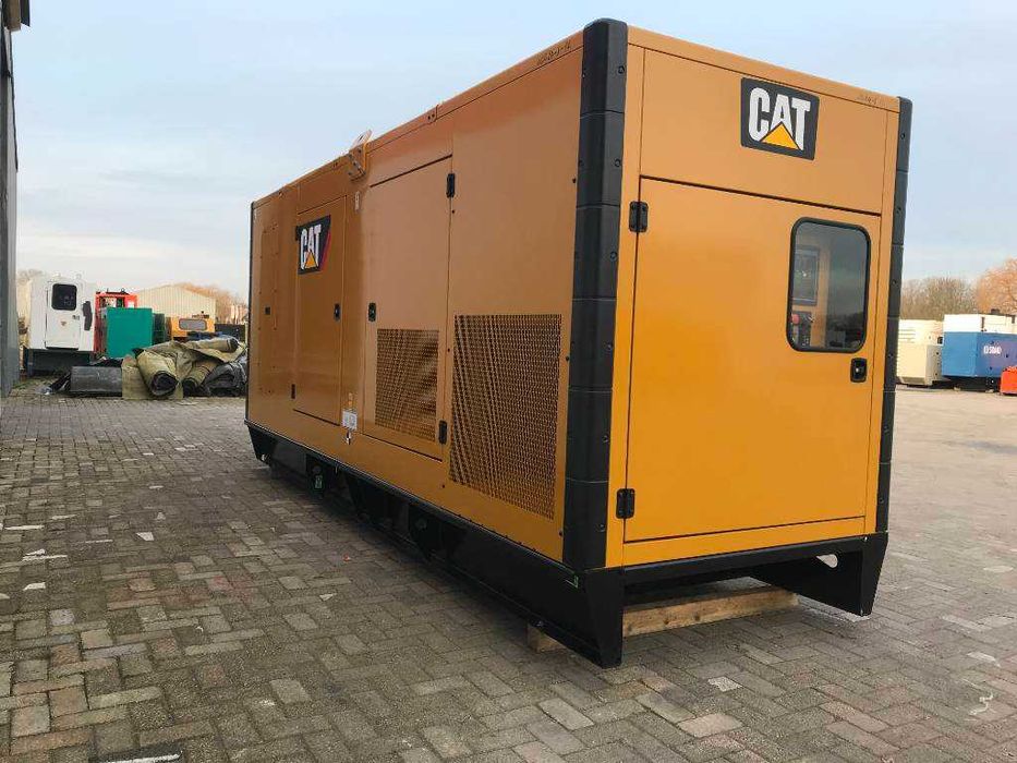 Generator Caterpillar 450 kVa cu motor CAT C13 NOU, garantie, 2022