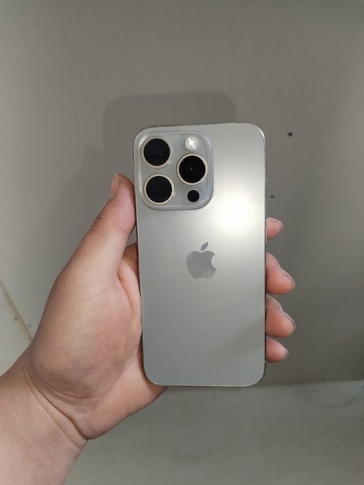 iphone 15 pro NX/A 256 tali natural titan