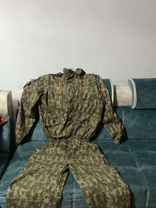 Продам камуфляжный костюм