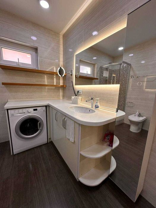 4-х комнатная кв. в евро ремонте 100м2  ул. Мираншох ID: 4328