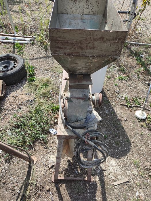 Фуражомелка,ярмомелка..