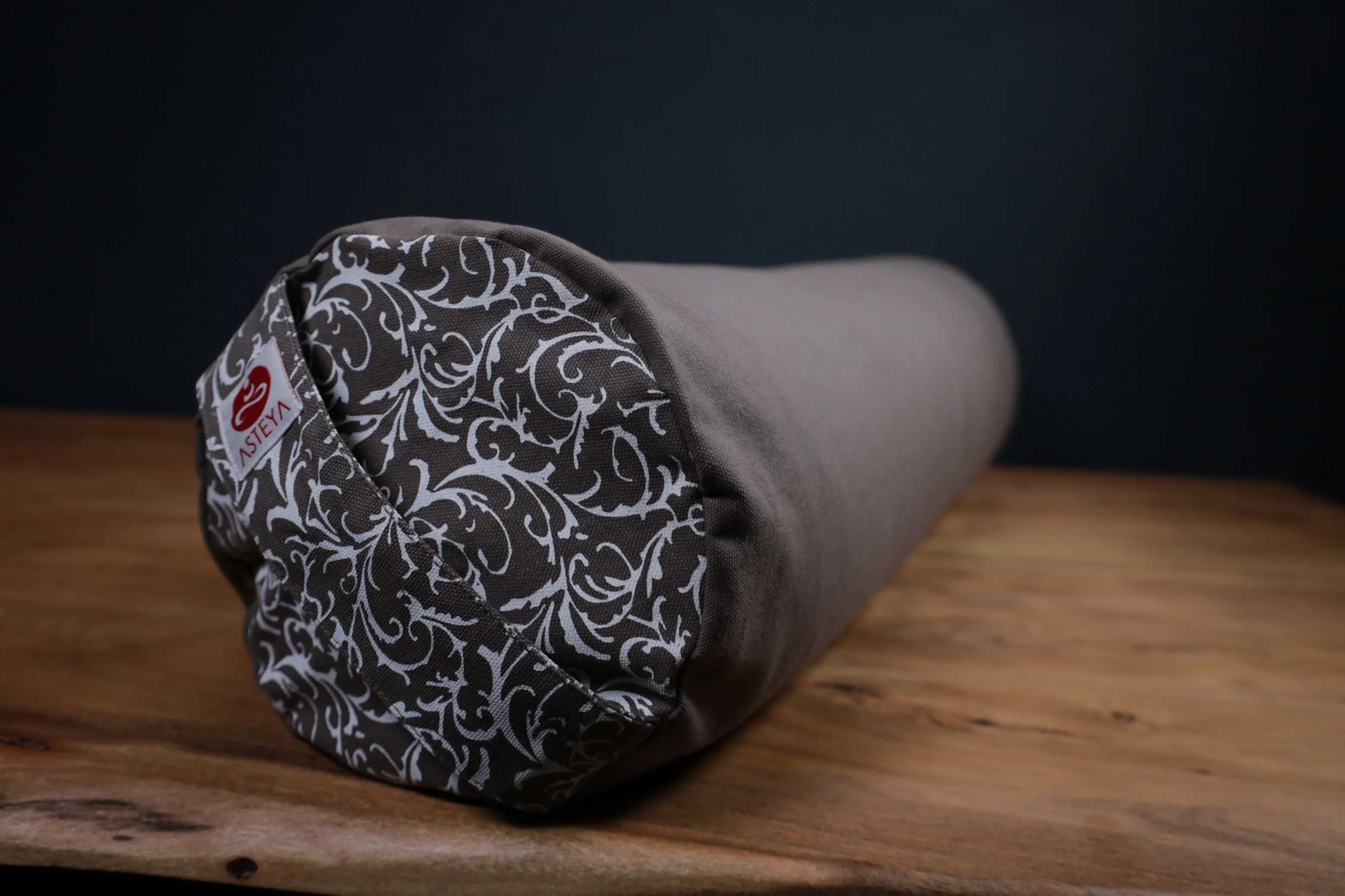 Pernă de meditație Bolster cu husă detașabilă și pleavă de grâu 50cm