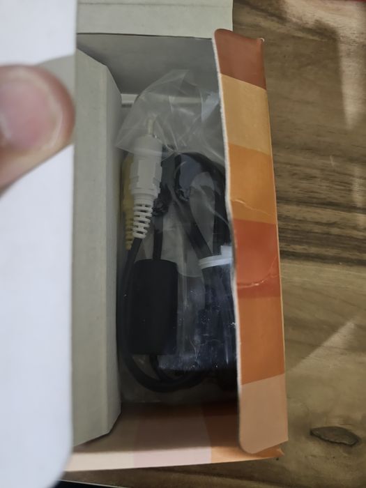 Samsung ES28 Камера + 2GB SD карта + Кабел – Отлично състояние!